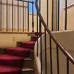 Spacious Parisian Flat Louvre Steps Eiffel Tower Access