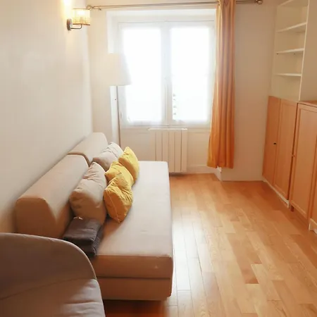 Apartment Spacious Parisian Flat Louvre Steps Eiffel Tower Access Paris